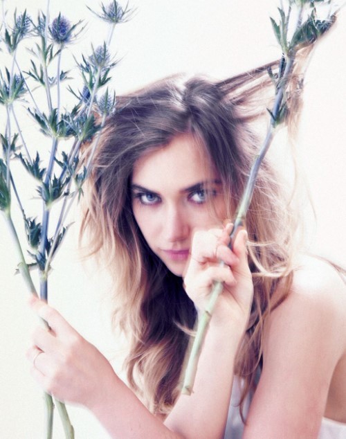 Imogen Poots Branches In Her Hair  nude photo