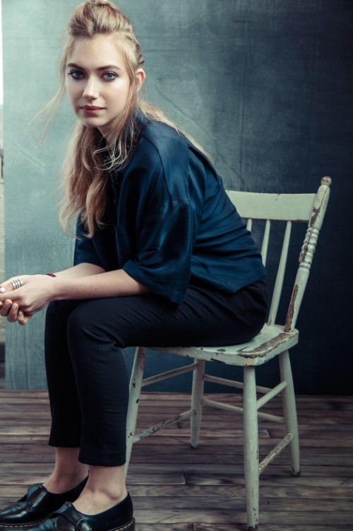 Imogen Poots Seated  nude photo