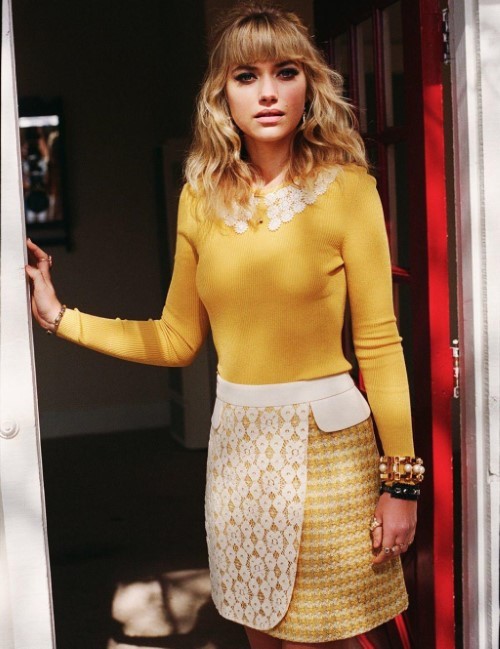 Imogen Poots Yellow Outfit  nude photo