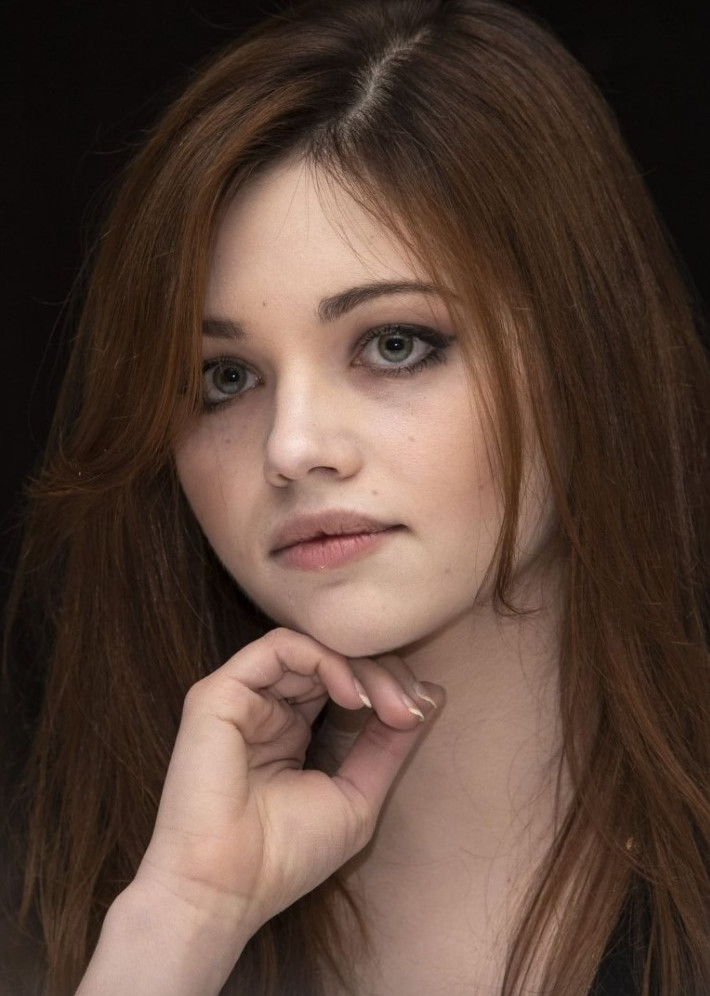India Eisley  nude photo
