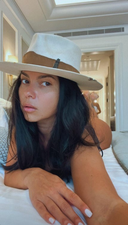 Inna (40)  nude photo