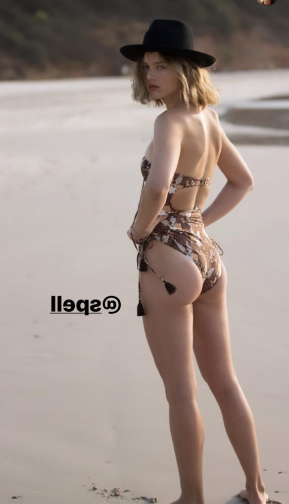 Isabelle Cornish  nude photo