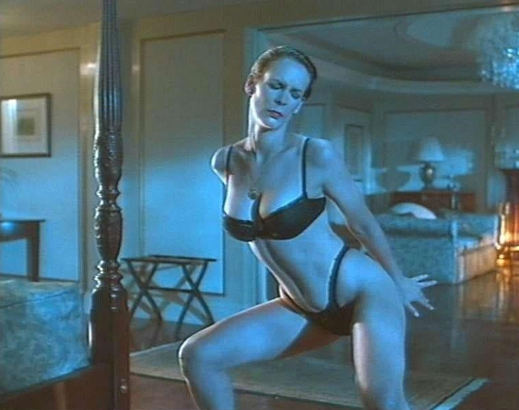 Jamie Lee Curtis Big Tits In Bikini In Movie  nude photo