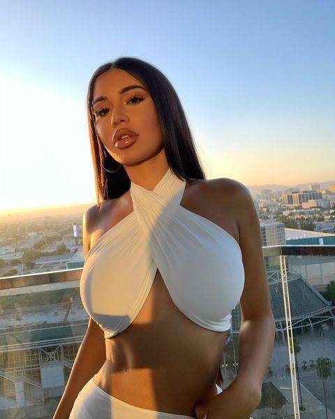 Janet Guzman  nude photo