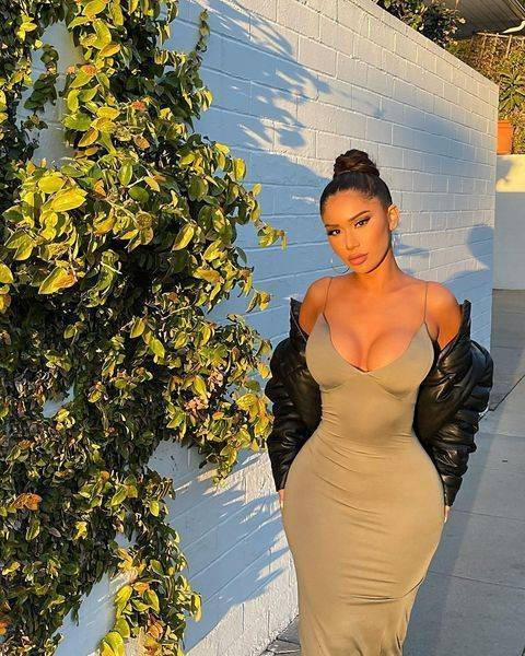 Janet Guzman  nude photo