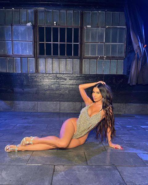 Janet Guzman  nude photo