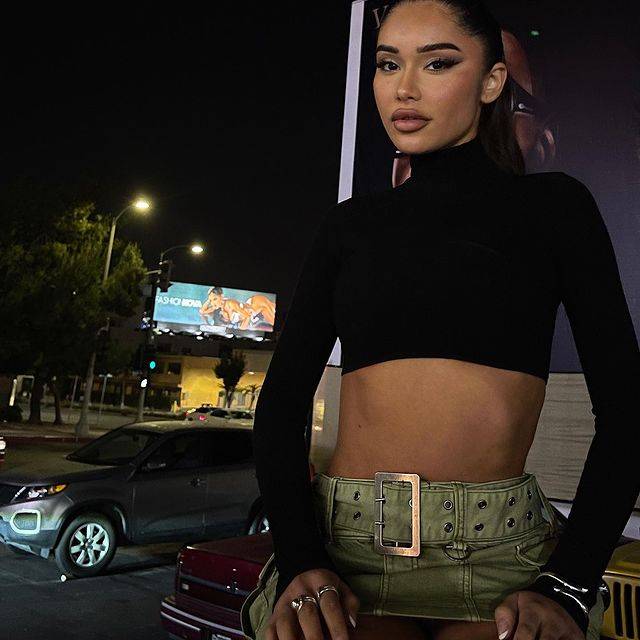 Janet Guzman  nude photo