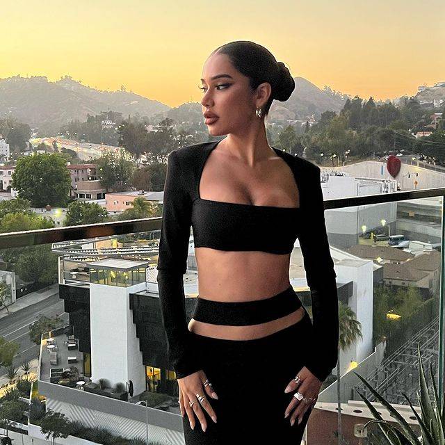 Janet Guzman  nude photo