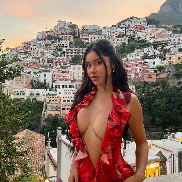 Janet Guzman Cleavage Big Boobs  nude photo