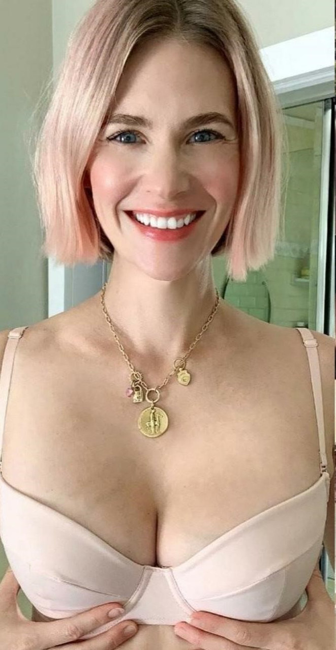 January Jones  nude photo