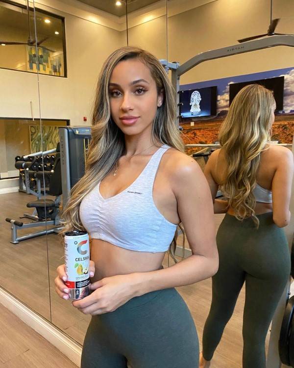 Jasmine Rae  nude photo