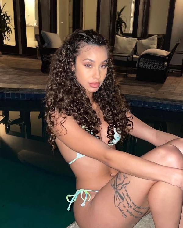 Jasmine Rae  nude photo