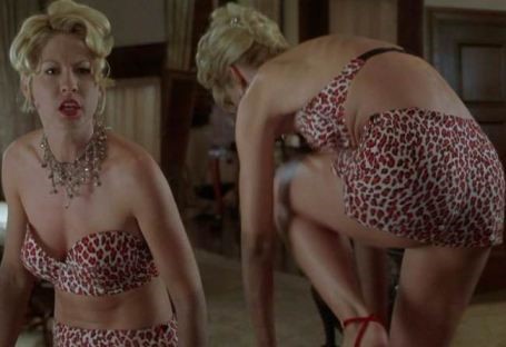 Jenna Elfman Ass Underwear  nude photo
