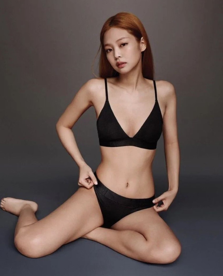 Jennie Kim  nude photo