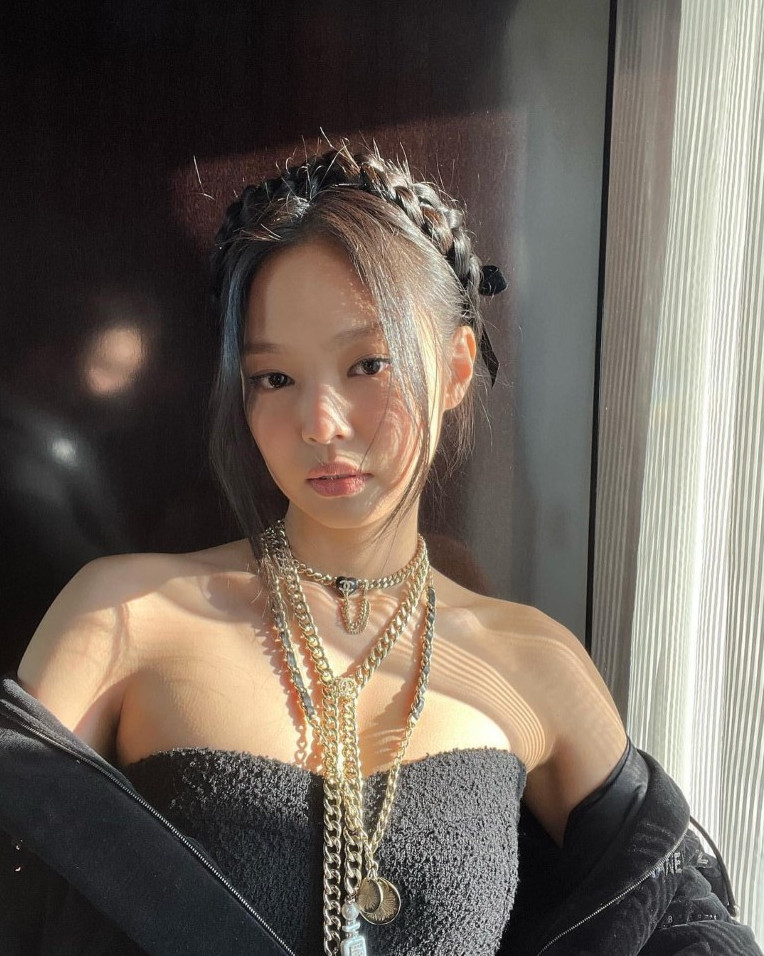 Jennie Kim  nude photo