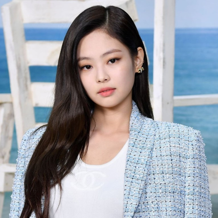 Jennie Kim  nude photo