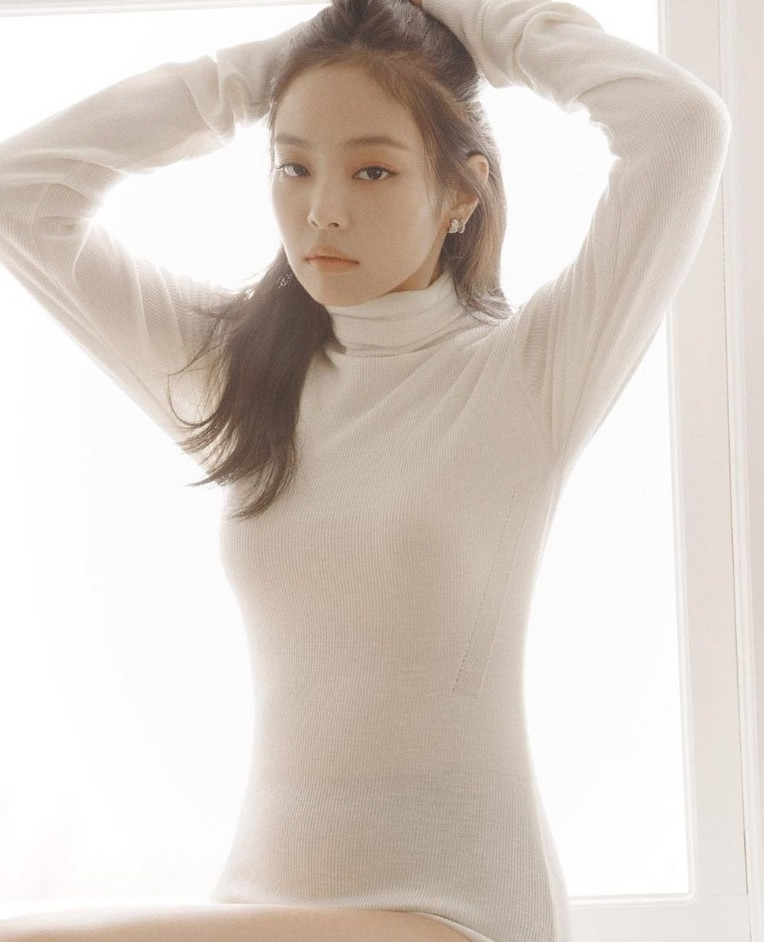 Jennie Kim  nude photo