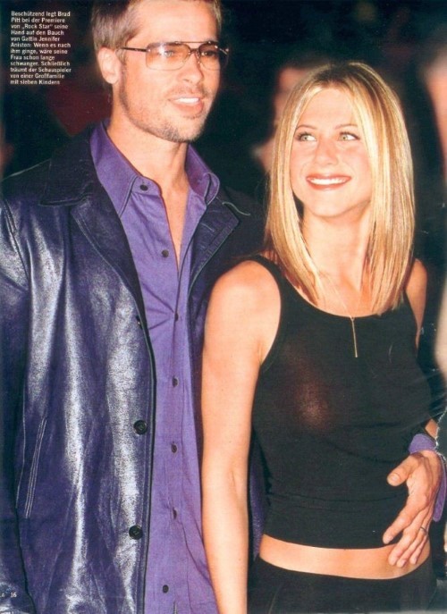 Jennifer Aniston Nipple Slip  nude photo