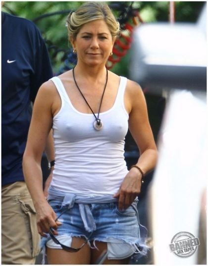Jennifer Aniston Nude Paparazzi  nude photo