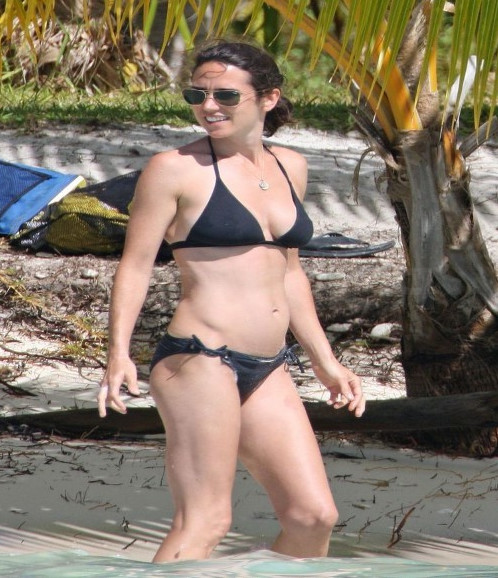 Jennifer Connelly In Bikini Pics  nude photo