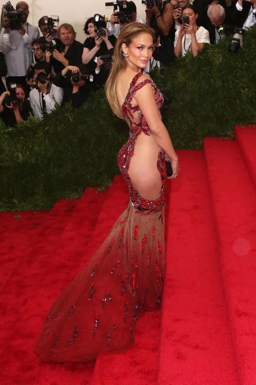 Jennifer Lopez Booty Red Dress  nude photo