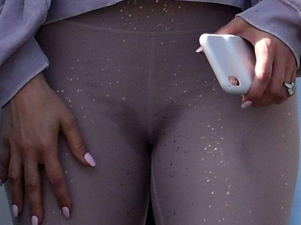 Jennifer Lopez Cameltoe Pics  nude photo