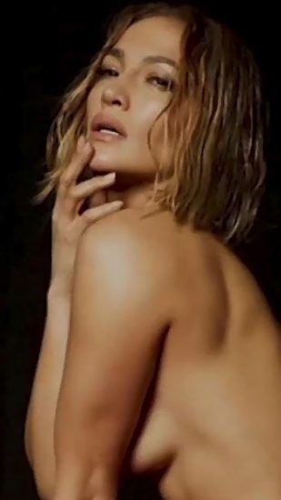 Jennifer Lopez Hot Sexy Braless Posing  nude photo