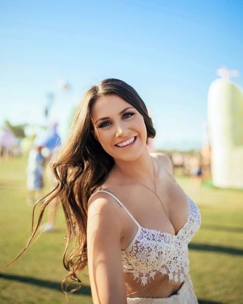 Jessica Bartlett  nude photo