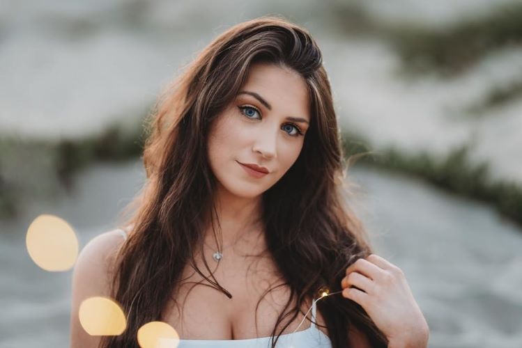 Jessica Bartlett  nude photo