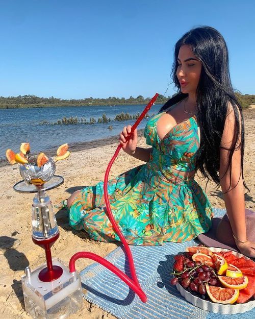 Jessica Foster  nude photo