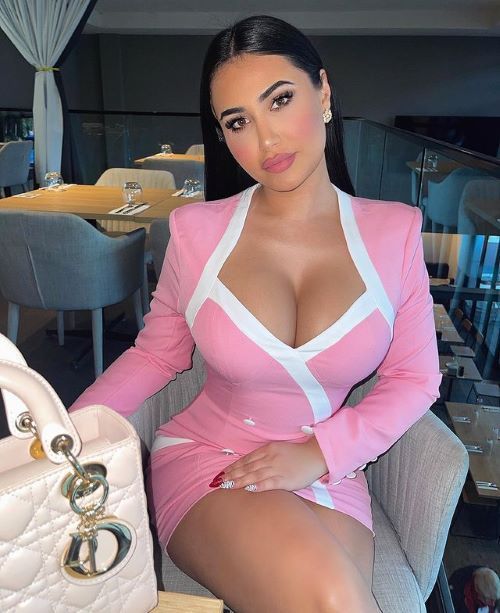 Jessica Foster  nude photo