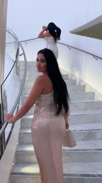 Jessica Foster  nude photo