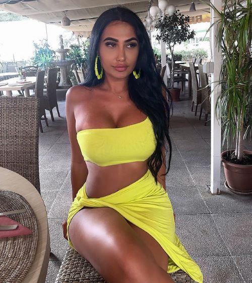 Jessica Foster  nude photo