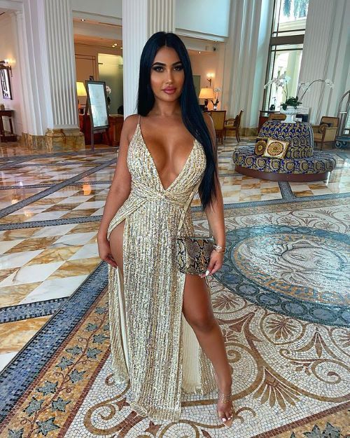 Jessica Foster  nude photo