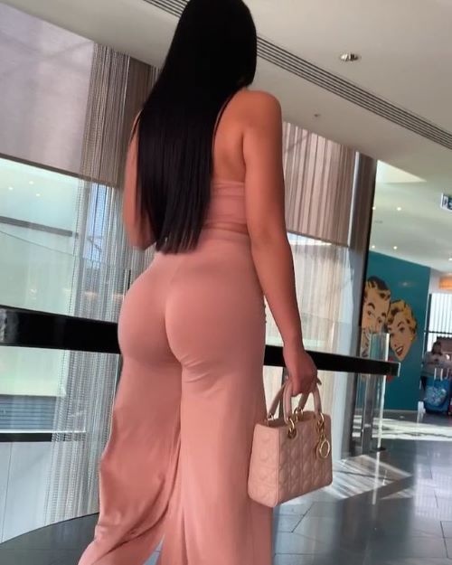 Jessica Foster  nude photo