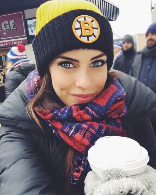 Jessica Lowndes B  nude photo