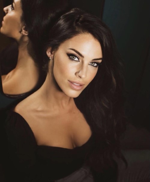 Jessica Lowndes Reflection  nude photo
