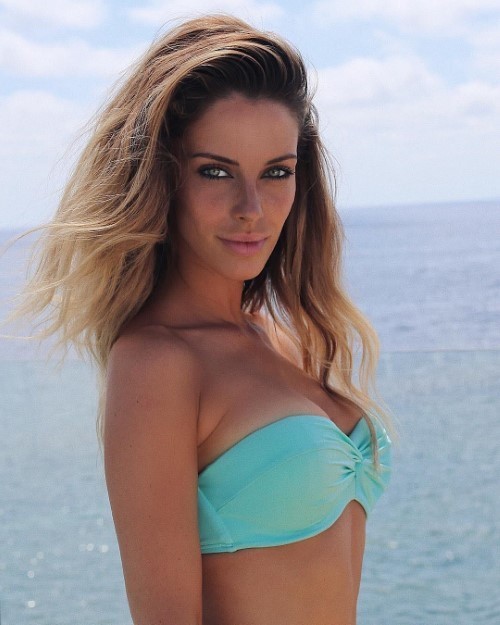 Jessica Lowndes Vacay  nude photo