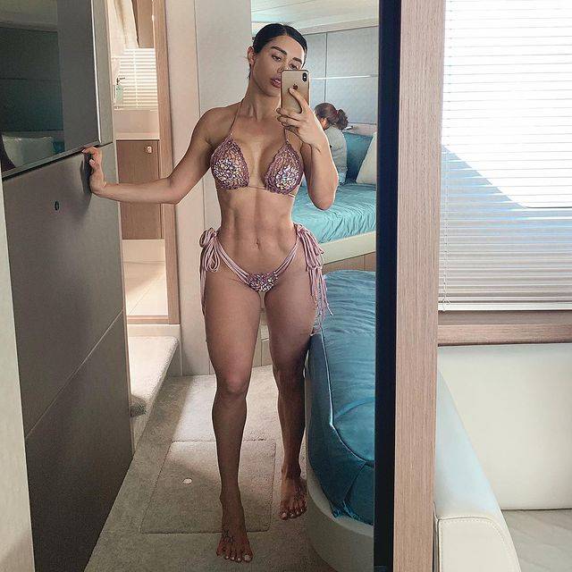 Joselyn Cano  nude photo