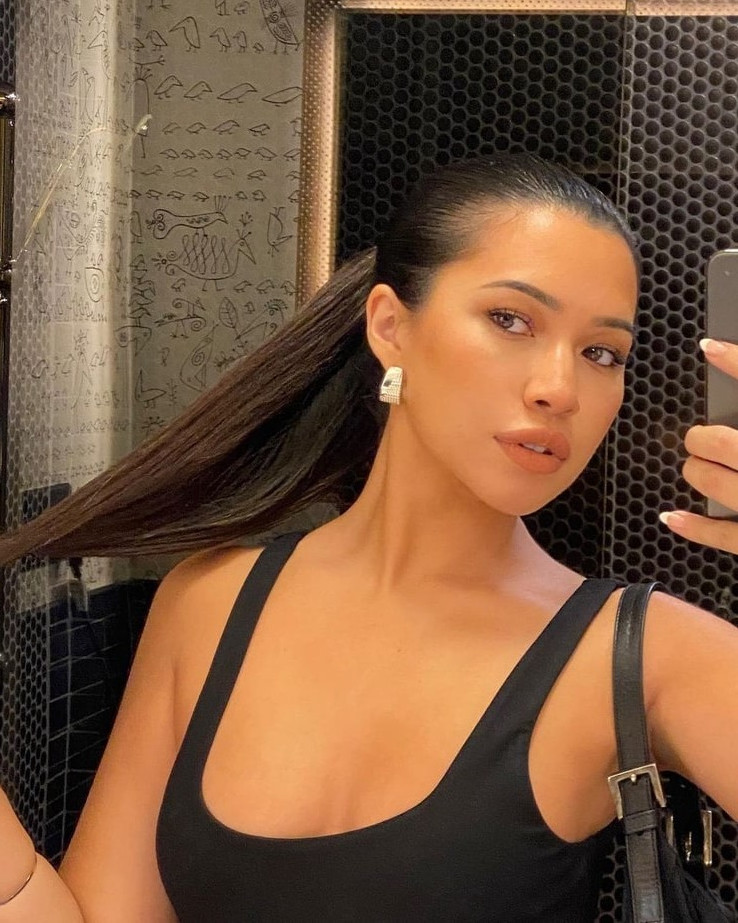 Julia Kelly  nude photo