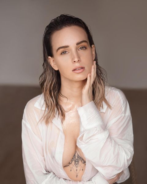 Julia Römmelt  nude photo