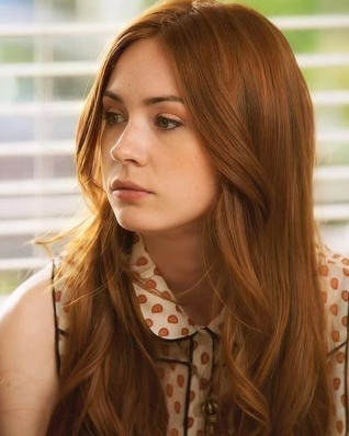 Karen Gillan  nude photo