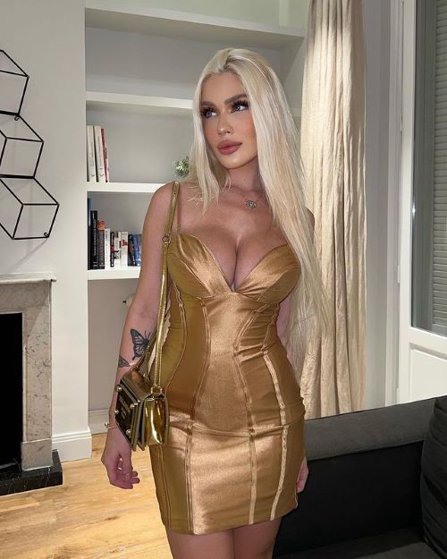 Karoline Lima  nude photo