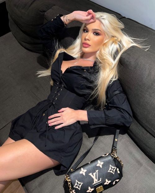 Karoline Lima  nude photo