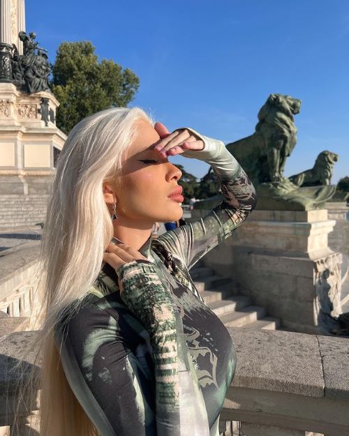 Karoline Lima  nude photo