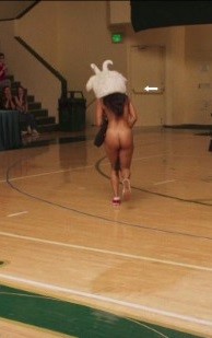 Karrueche Tran Sexy Naked Running  nude photo