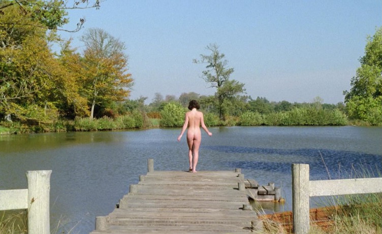 Kate Beckinsale – Haunted  nude photo