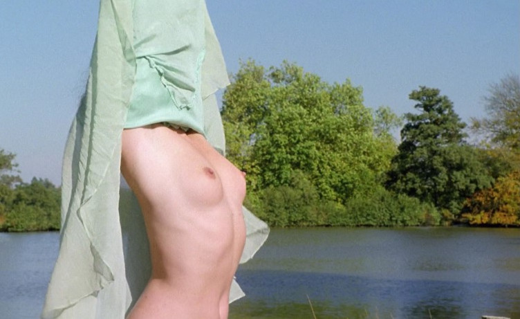 Kate Beckinsale – Haunted  nude photo