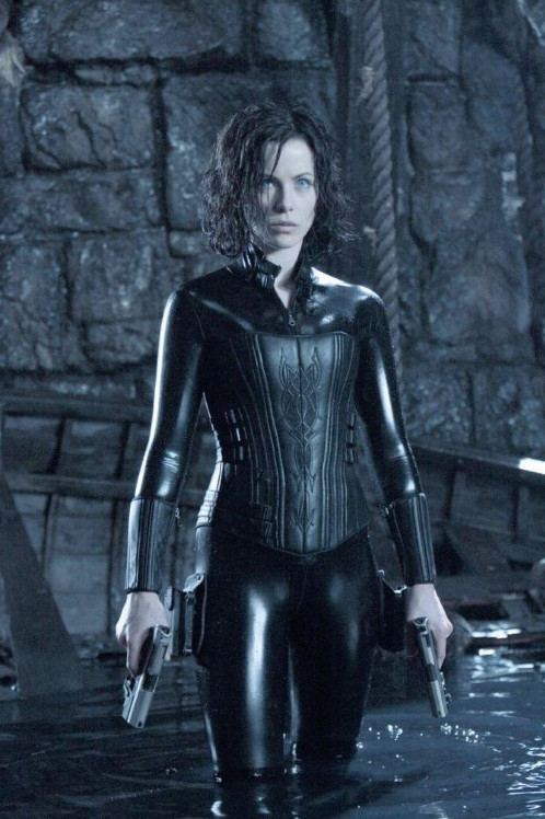 Kate Beckinsale Underworld Costume  nude photo