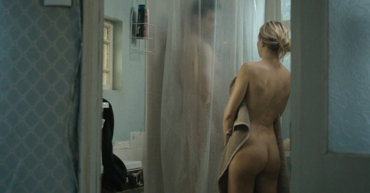 Kate Hudson Naked Butt Scene  nude photo